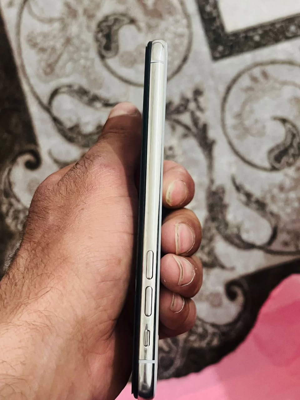 رخصه الادمن المحترم
ايفون x عادي 
ذاكرة 256
الجهاز (شرق اوسط )
بطاريه 100 (مستبدلة قطعه اصليه )
الشاشه(مستبدلة شرط وكالة )

الجهاز خير من الله بل شحن او مابي اي اشي تجي تفحص او تتاكد او تشوف يلا تنطي حسابه 
الشراي يتصل عل هذا الرقم او يدز رساله بل واتساب 

 ***********

السعر /١٥٠ او بي مجال 
العنوان :الديوانيه /حي الجامعة
