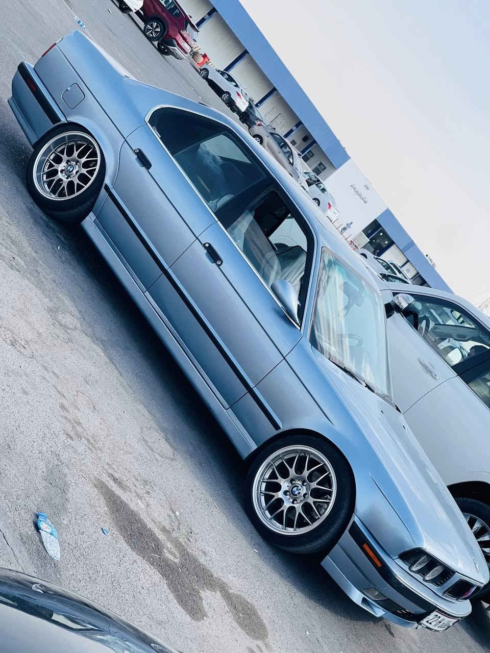 ‏BMW  e34 525i
اصل 525

موديل 1992

لون سمائي 

كير عادي

رقم اربيل بأسمي 

السياره جاهزه ترايها وين وميعجبك

حداديه خير من الله 

كير نمره قصيرا 

تخم تايرات جدد

ويل تو سايز M

دعاميات M

مري M

سيدي جنجر 6 اقراص

لايتات دخاني صلايب 

سلايت 3 طكات

السعر 60  

***********

