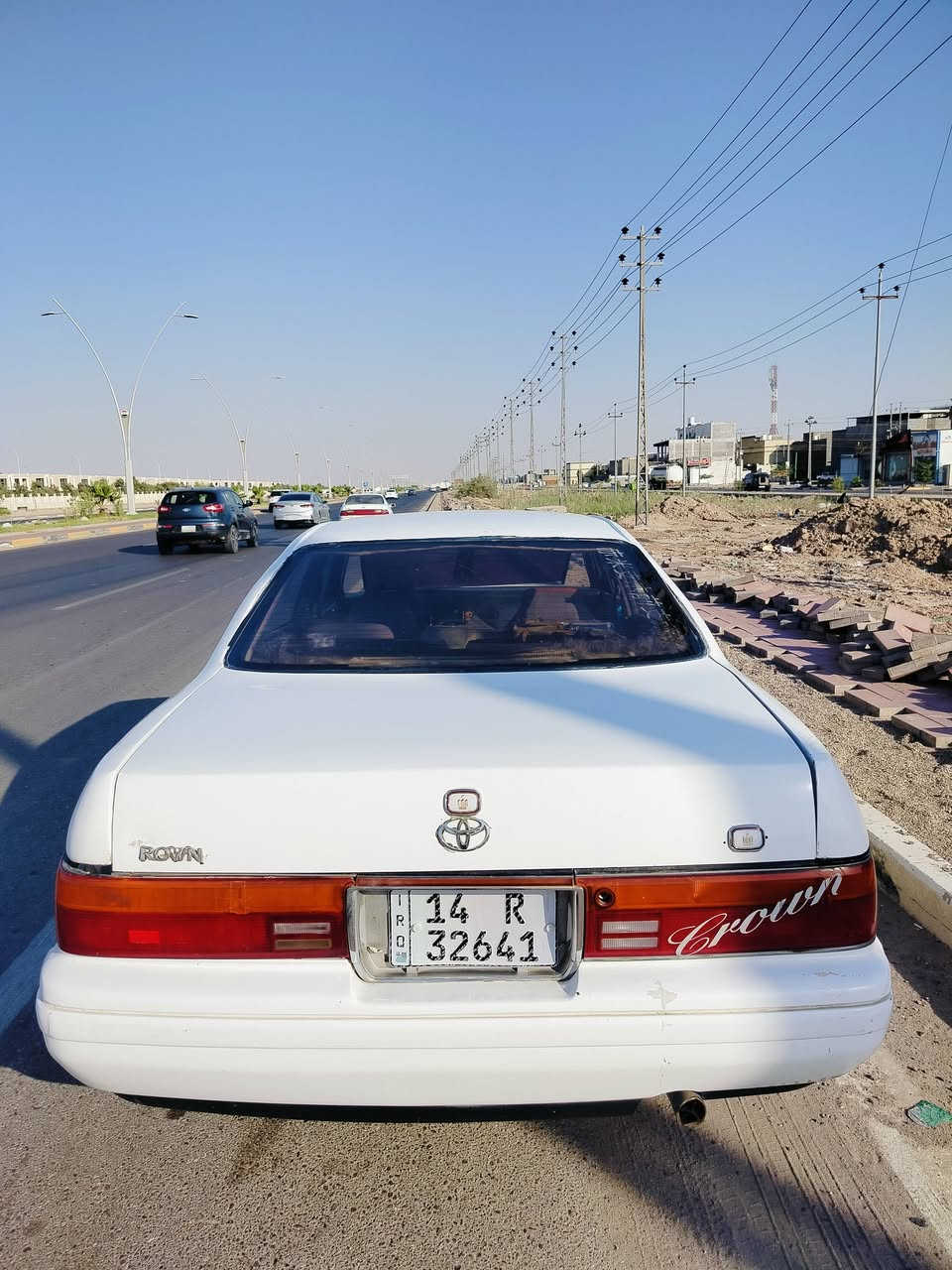 سلام عليكم ورحمة الله بطه منفصل للييع مديل 2000 مكينه وكير جدد موتني مبدلهن حداده نص عمر دواخل حلوه كشنلت كهرباء التبريد يرادله كمبريسر فقط سعره 50وبيه مجال مكاني تنومه ***********
