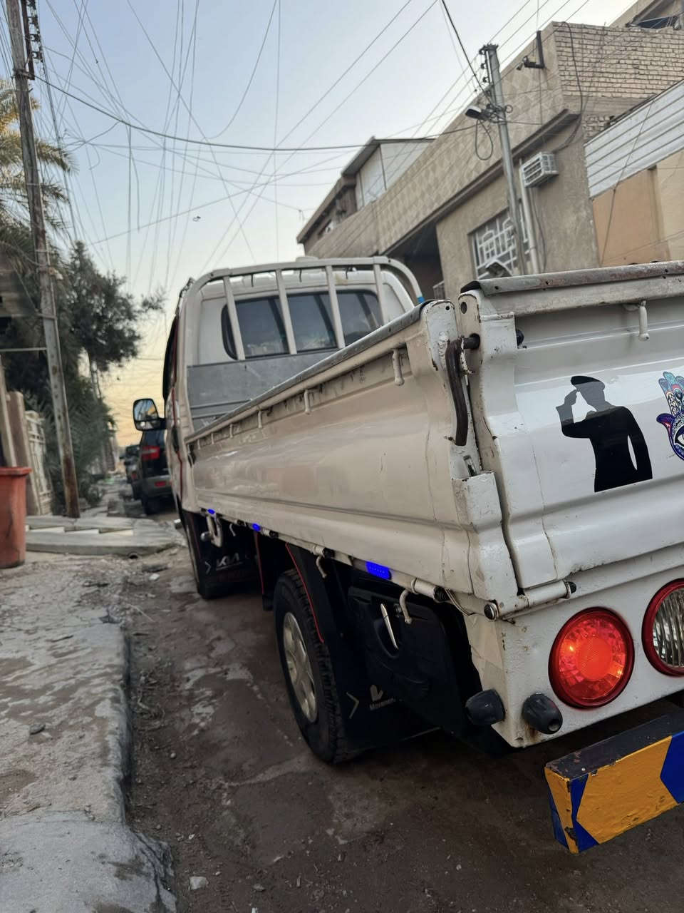 سلام عليكم سياره بنكو موديل 2006
رقم بغداد نكليزي سيارة حداده كلهه نضيفه ***********
