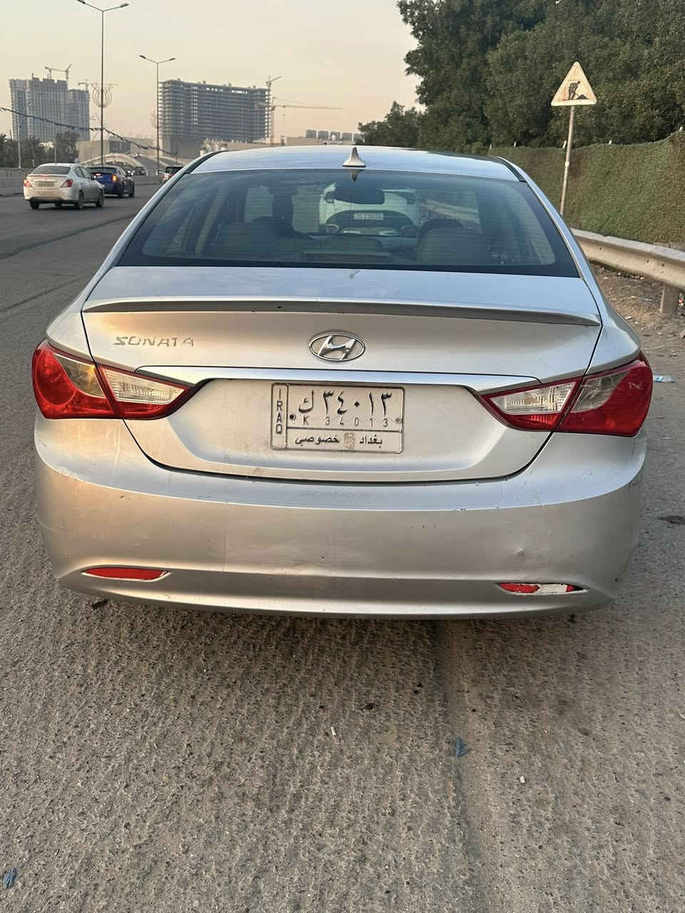 سوناتا 2013 فول مواصفات فتحه وبصمه وكشن كهرباء وتدفئه بااكشن وارد امريكي حادثها باب السايق مبدل وصبغ باب خلفي وجاملغ ماشيه 80 رقم بغداد ***********
السعر 105 
مكان السيديه
