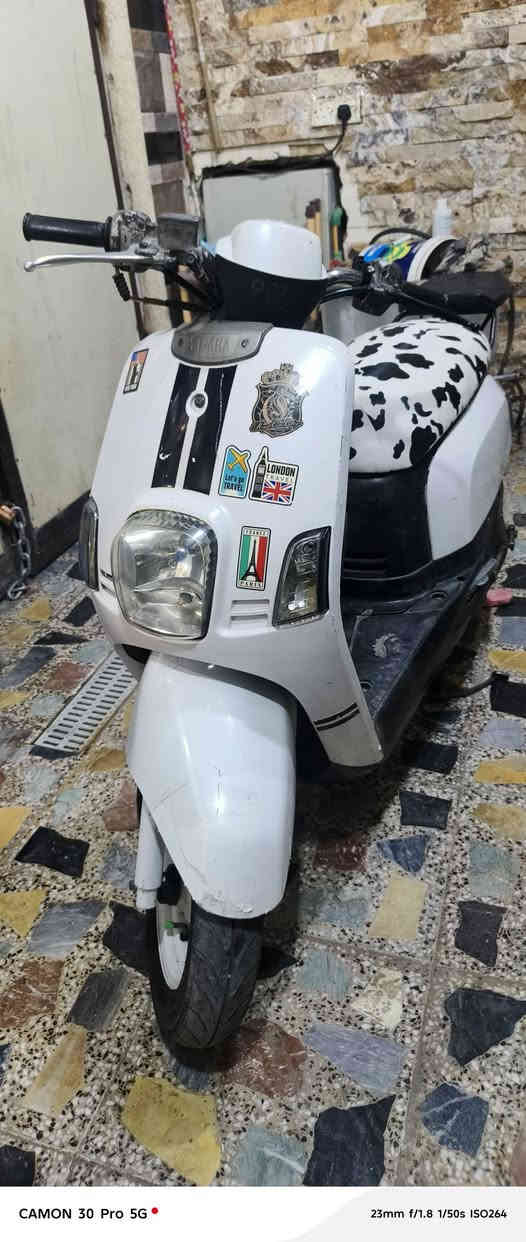 سلام عليكم دراجه بوليس 2008 للبيع الدراجه مكفوله اكفلهه من سرقه والدراجه خير من الله كلشي شغال الدراجه مامفتوحه ملاحضه العداد مال سرعه عطلان السعر 650وبيهه مجال مكاني بغداد مدينةالصدر  رقمي ***********بي واتساب
