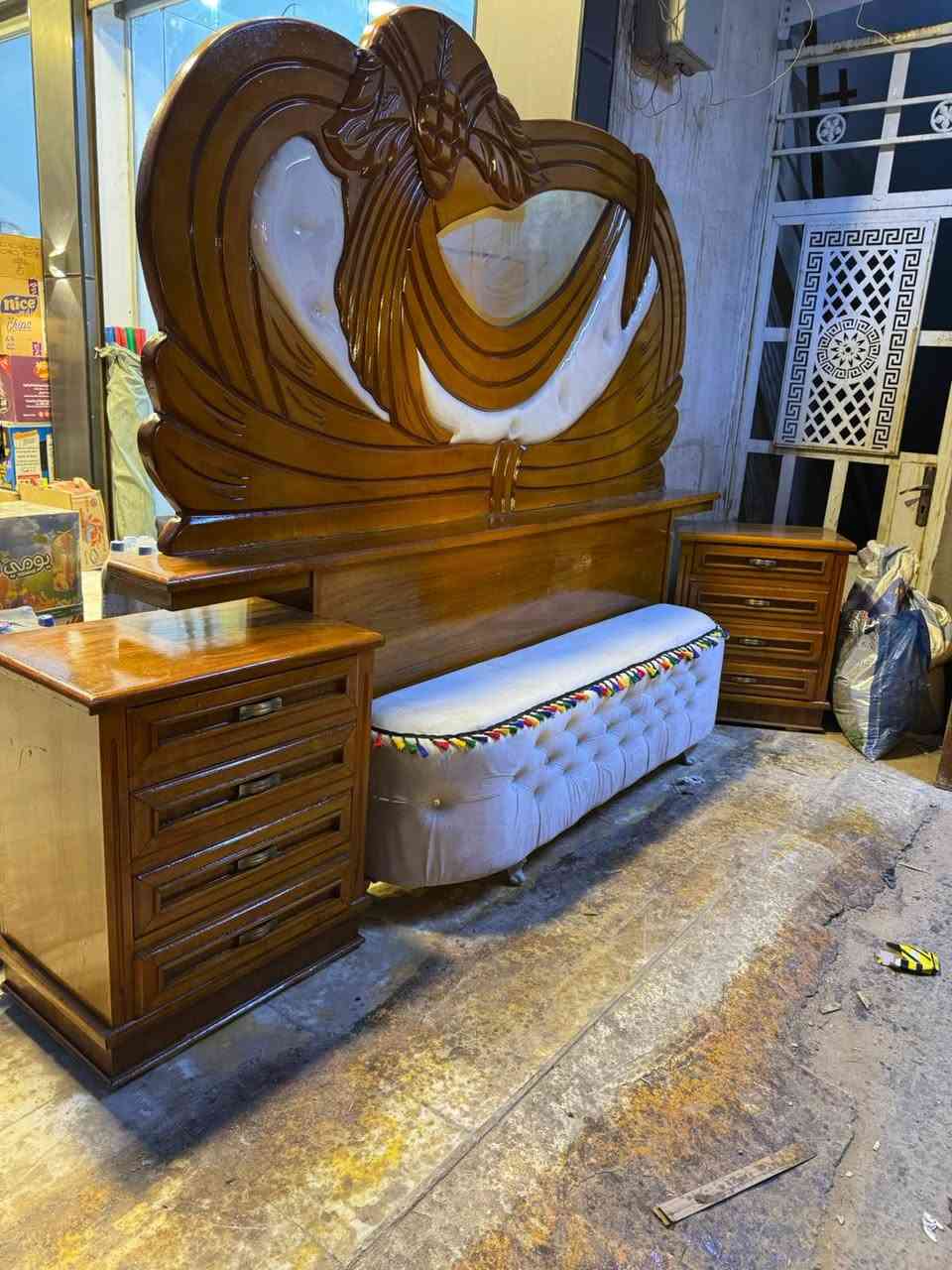 السلام عليكم 
غرفه ٦ باب تكمه نضيفه جدا


**إذا كنت صاحب هذا الإعلان وتريد حذفه لأي سبب، رجاءا أرسل رسالة إلى الدعم الفني**