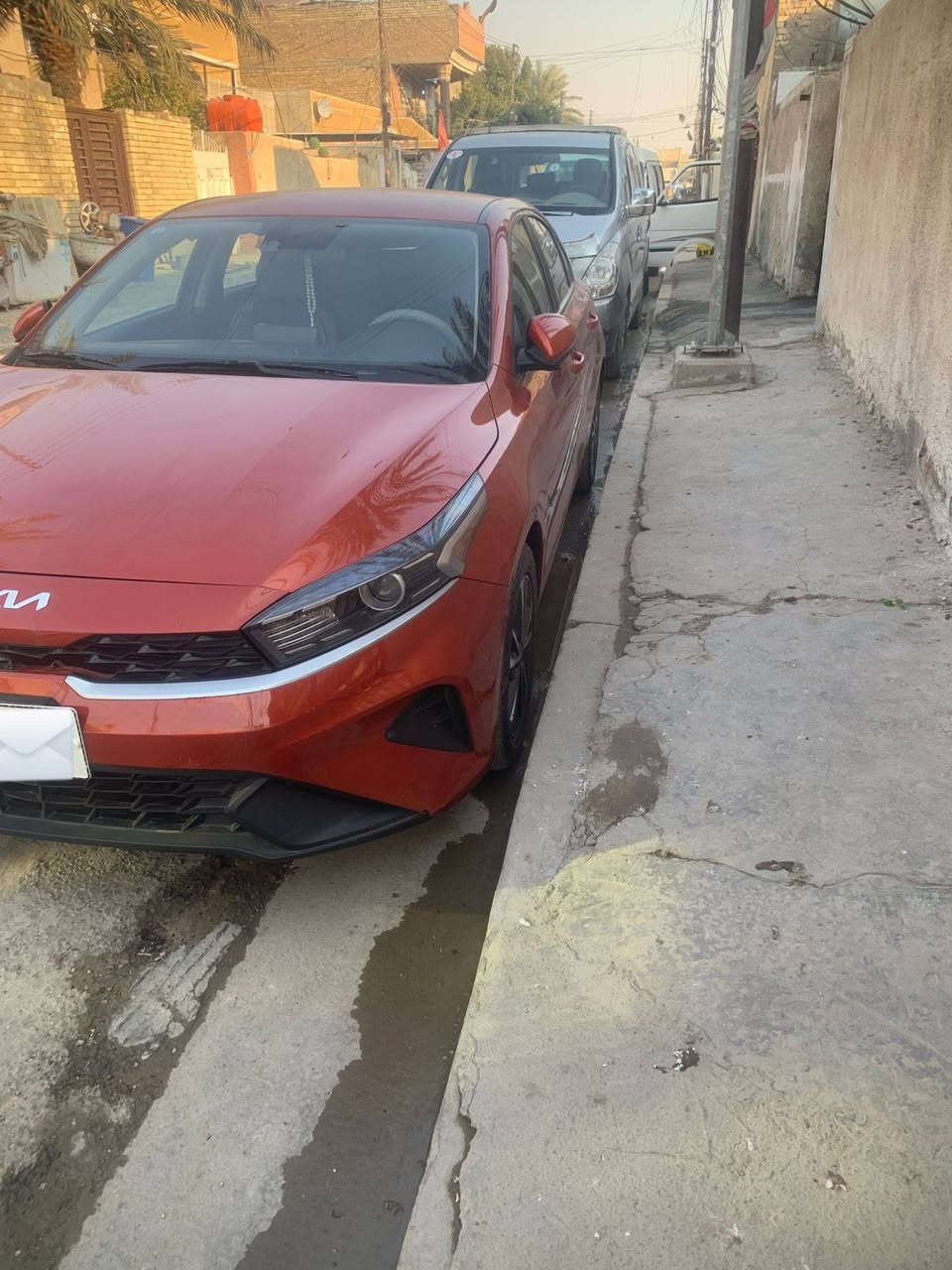 للبيع: كيا فورتي موديل 2023 – رقم بغداد
🔹 ترقيم جديد
🔹 هِزة جديدة
المواصفات:
محرك 2000 CC (دوش)
كير أوتوماتيك مع 3 أنظمة قيادة
رادار أمامي
مانع انزلاق
تحكم بالستيرن
شاشة تدعم Apple CarPlay
مثبت سرعة
قيادة ذاتية
ماشية: 43 ألف كم
باقي المواصفات المعروفة
الحالة:
السيارة نظيفة جدًا وعلى وضع الشركة
مع الكتالوغات والأرضيات
يوجد حادث سابق (موضح بالصور)
📍 المكان: بغداد – العبيدي
💰 السعر:159 قابل للمجال البسيط
📞 رقم الهاتف: ***********
