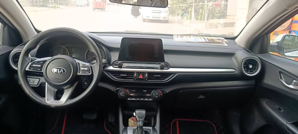 🚗 للبيع – كيا فورتي 2019 
محرك 2.0 بنزين | 4 سلندر

 أوتوماتيك(CVT)

📍 الممشى: 128 ألف ميل

🎨 اللون: أبيض

💺 المقاعد: قماش – 5 ركاب

🛠️ بيها قطعتين/ 

جاملغ حادثة الاصلي وبالعراق قبق جنطة 

📄 لوحة بغداد / خصوصي

💰 $133

📞 الاتصال/واتساب: ***********   

السيارة نظيفة وجاهزة للفحص 👍
