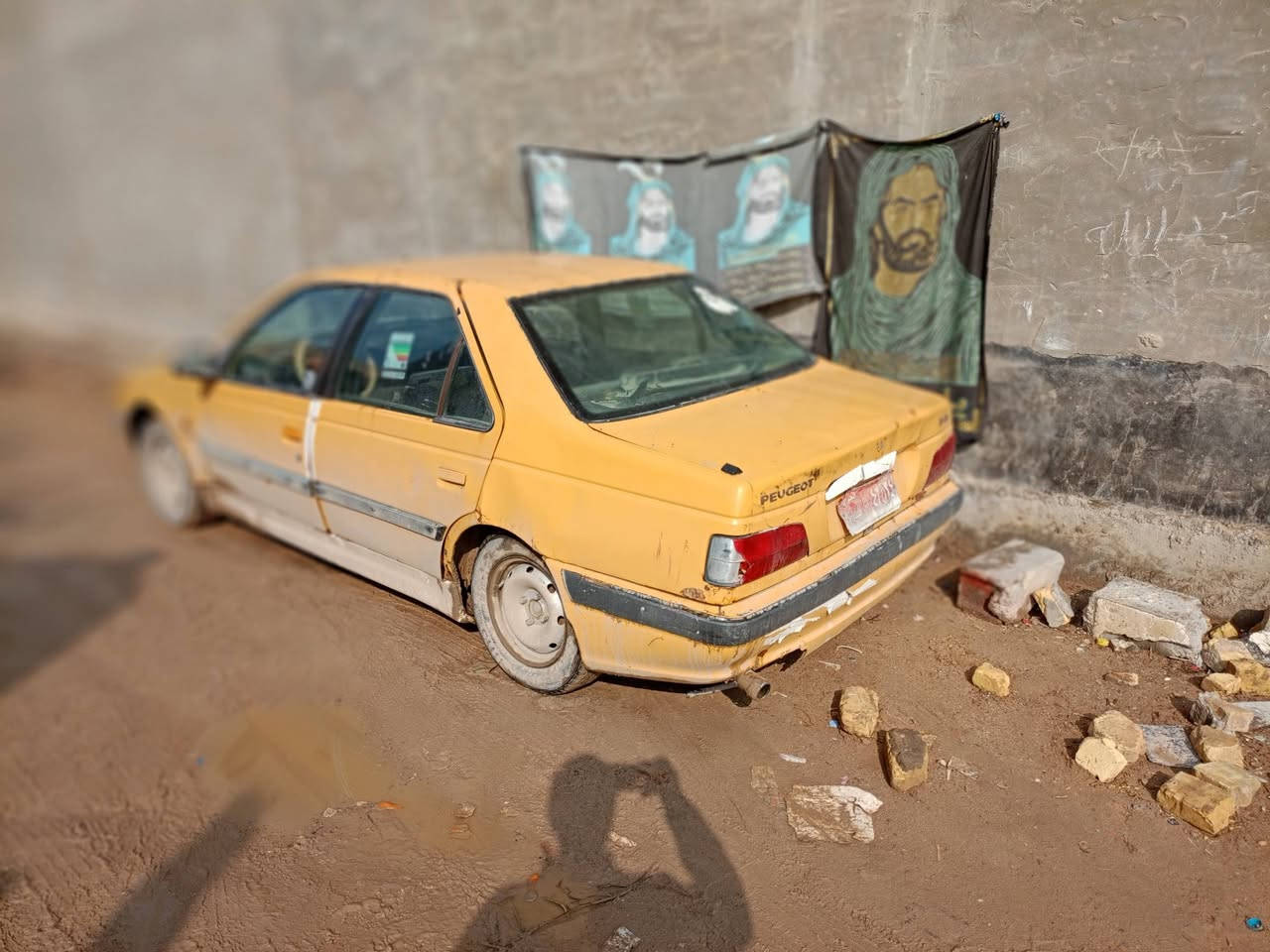 حديده اتكفلك سرقه وعشار فقط سنويه عضم عاج سكنر منتهيه بل21 
مكينه تبخر سياره تشتغل حالين بس كاعد باتريه تجي تشغله تسحبه تحركه بكيفك السعر 500الف قفل ولا تخابر دكلي شكد نهايته هاي قفله500
*********** البصره شط العرب الكباسي
