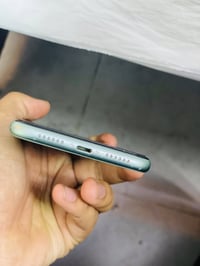 آيفون 11 ٦٤ • فستقي • بطارية ٧٢٪