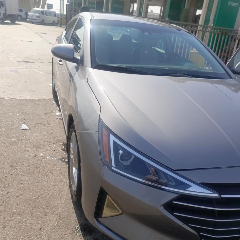 السلام عليكم النترا2020 للبيع ماشيه 78  السياره عليها صدر امامي وخلفي جديد وتخم تايرات جديد السونار مرفق مع الصور  سعرها 130 وبيها مجال.  للأستفسار ***********
