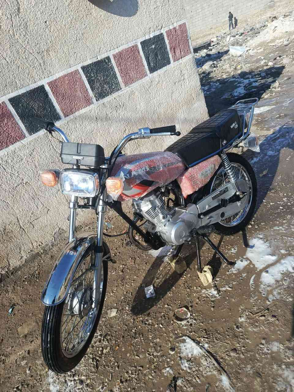 دراجة للبيع شاصي 21وتعمير 25 اوراق اصولي العنوان كوت ***********
