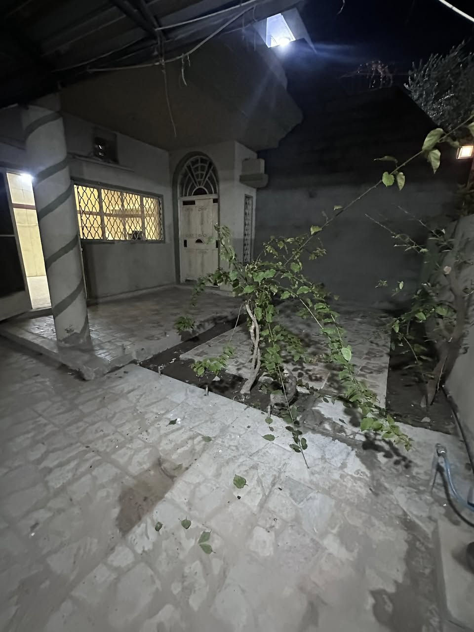 #اعلان #بيت #للايجار #مساحة 200 م
مشتمل ارضي 
#العنوان ( شارع القدس خلف دجاج مازي )
#التفاصيل كراج سياره  . حديقه . مطبخ  . غرف نوم عدد2 .. مجمع صحيات   
#السعر 450 الف 

: يرجى الاتصال ع الارقام التاليه

 ***********📞
***********📞
للمزيد من المعلومات مراجعة
 عقـارات الأبـــــــــــــرار  
حي الواسطي. مقابل المواد الغذائية 
* نستقبل جميع عروضاتكم السكنية 🏠 والتجارية 🏡 بكافة مناطق كركوك  
.......................................
ملاحظة نتعامل بالعقارات الطابو صرف فقط
