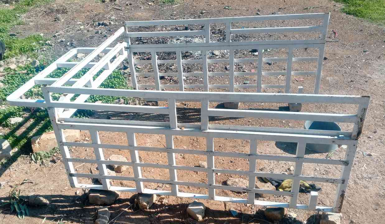 من رخصت مدير الكروب محجر بيكم 80 وغلاف بدي السعر 225 العنوان ديالى جديدة الشط الات ***********
