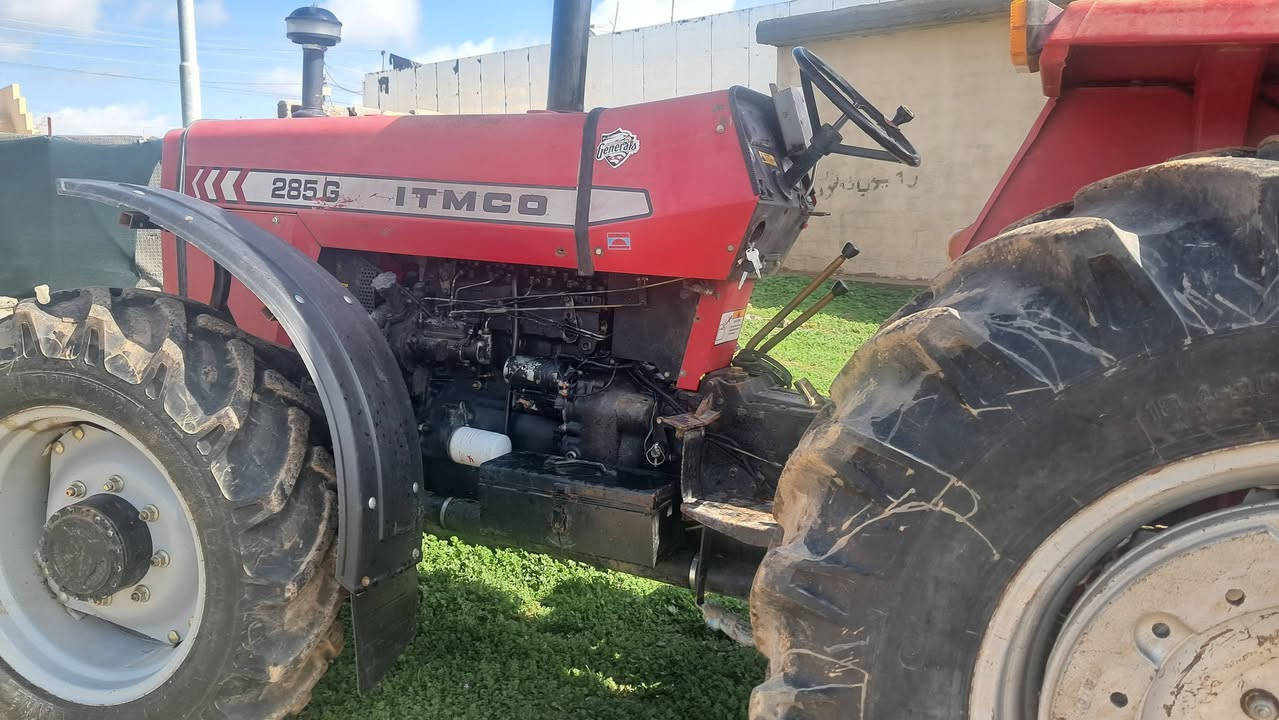 سڵاوئەم تراکتۆرەم هەیەبۆفرۆشتن مۆدیل 2012خۆم کردوە مەتەوەدەبڵ اکسل هە مووگیای بەشەرت ***********
