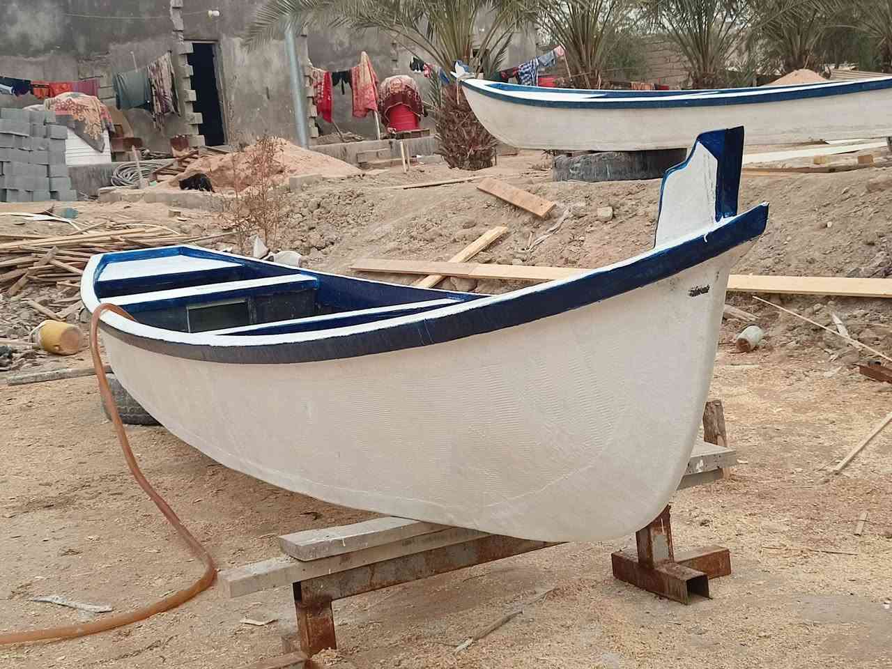 اسلام عليكم جينكوة للبيع طول 13اذراع العرض متر يوجد حسب الطلب الهاتف ***********
