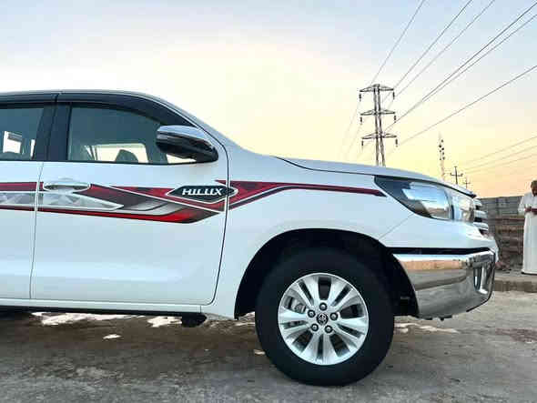 سلام عليكم 
للبيع تيوتاا هايلكس 
موديل 2023 
مكفوله كفاله عامه 
فول مواصفات ساز أم الضمان 
بصمه تشغيل بصمت ابواب 
تبريد شاشه كامره دوران 
تبريد كشنات قطعتين 
4 جام اوتو 
شحن لاسلكي 
مثبت سرعه مري شفط 
ترحيب عنده القتراب 
رقم بغداد بااسمي الجديد 
سنويه جديده 
سياره كارتون جاهزه تخم تاير الشركه والسبير مانازل 
مكان السماوه 
السعر 286 
للستفسار اتصل 
***********
***********
