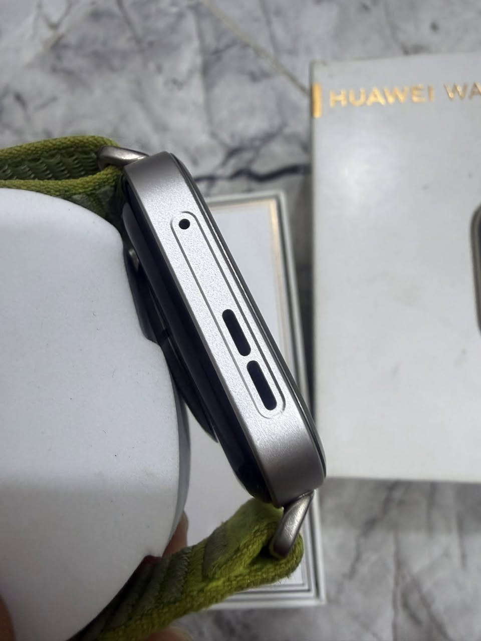 ساعه هونر 4برو للبيع بسعر ١٥٠ قفل ساعه جدا نضيفه استعمال قليل ***********
