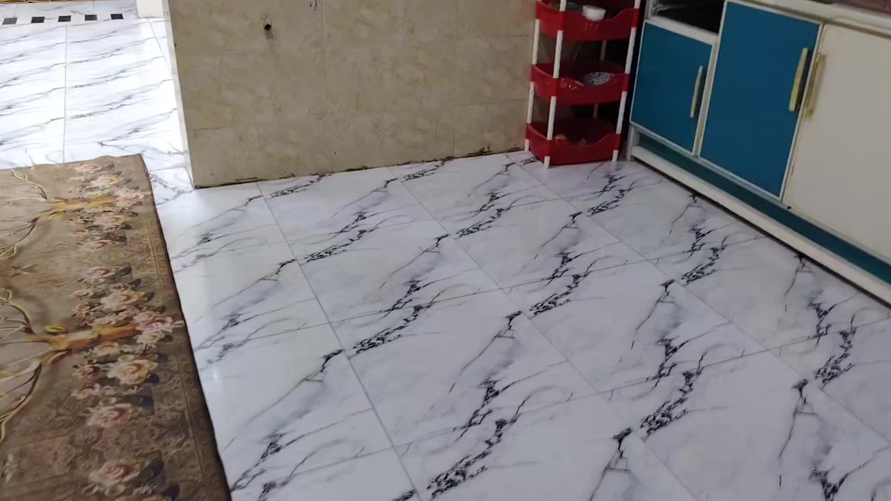 بيت لبيع مساحه ١٥٠ غرفتين وصاله مطبخ ديوانيه ماكامله يم شيخ نعمه ***********
