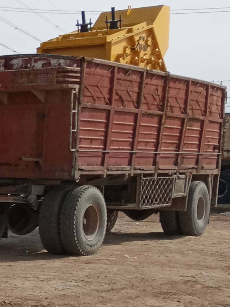 قاطره. للبيع طول 7 متر دناكير سكانيه ***********
