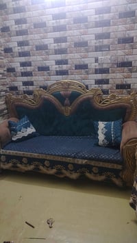 نتخم • ٨ مقاعد • كنب • صالون • طخم • قنفات