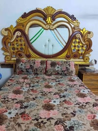 غرفة نوم • سرير • خشب