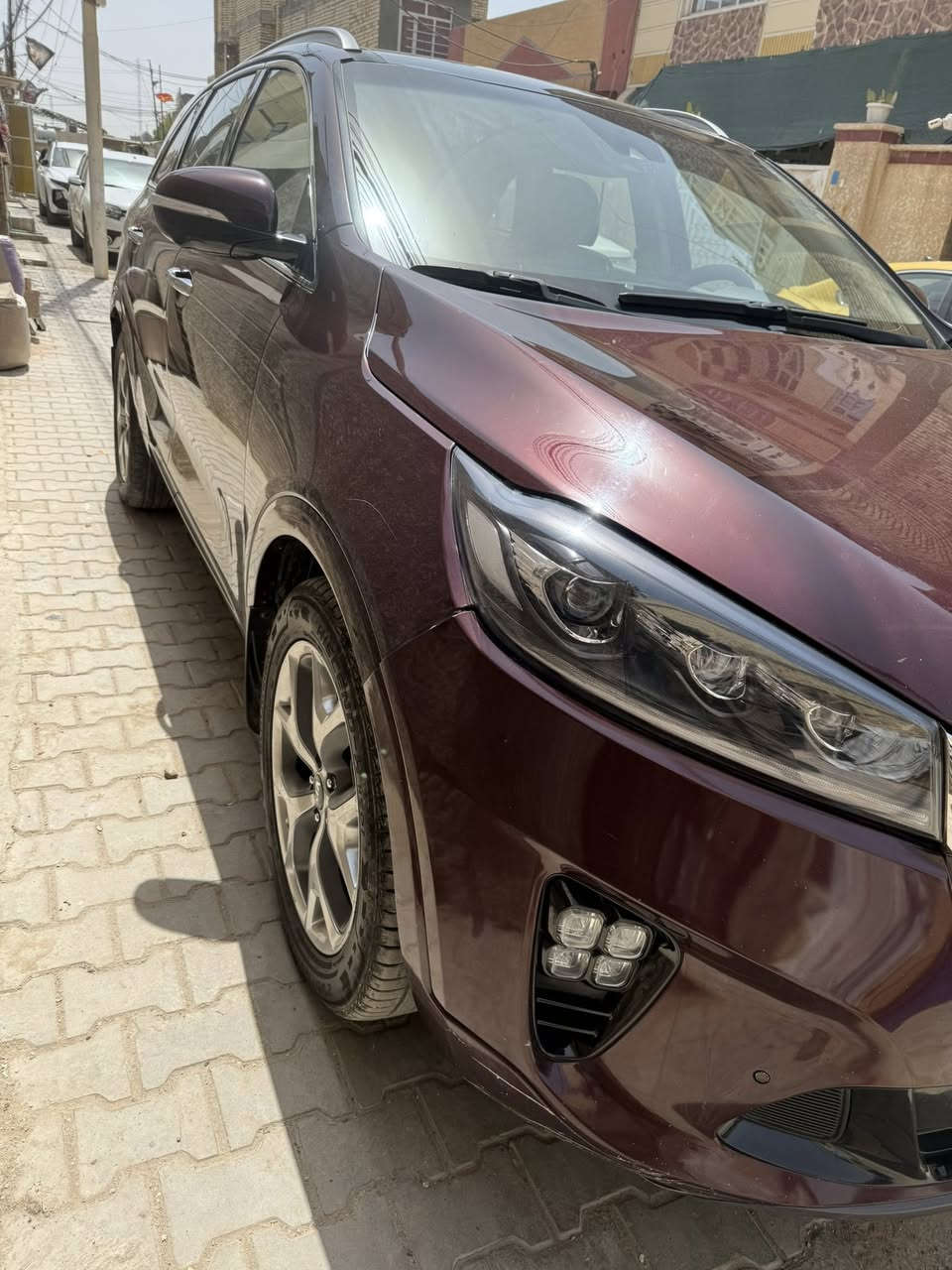 سلام عليكم كيا  سورنتو مديل 2020 امريكي SX فول موصفات للخير بصمه تشغيل ابواب وجنطه رادارات امامي خلفي وجوانب كامرات عدد 4 حساسات امامي وخلفي بنرامه كشن دتفئه كشن خزن ميموري ماشيه 43 ميل حادث جاملغ الخلفي وجاملغ المامي سعر 210 عنوان السياره بغداد الامين رقم *********** و ‭0771 800 2107
