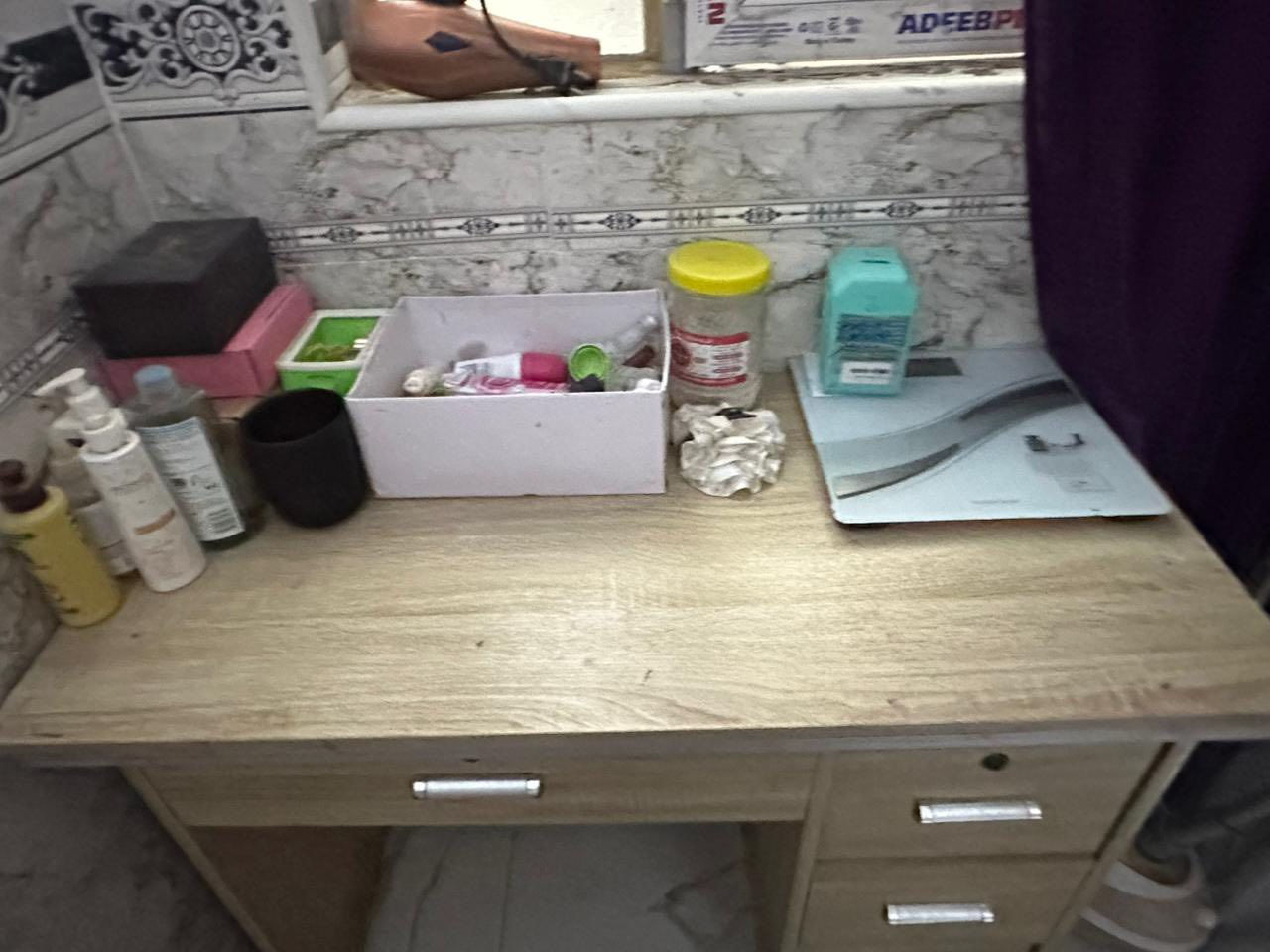 اغراض مستعمله للبيع 
كنتور بابين صاج قوي نظيف متين 
كنتور 5ابواب صاج خشب نظيف وقوي 
ميز خشب 
استخدام شخصي


**إذا كنت صاحب هذا الإعلان وتريد حذفه لأي سبب، رجاءا أرسل رسالة إلى الدعم الفني**