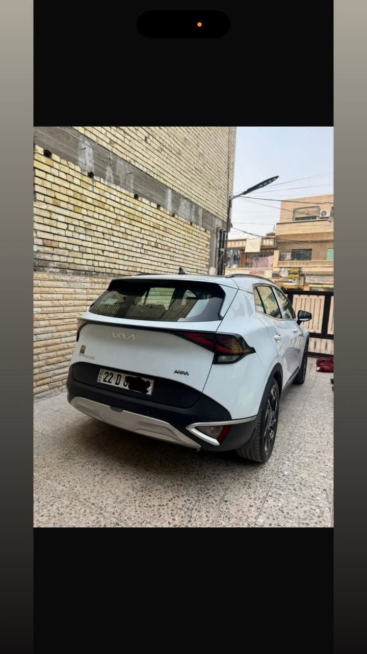 سلام عليكم كيا سبورتج 2023 رقم اربيل للبيع
السياره مقفوله على وضع الشركه من محرك كير صبغ تبديل بارد على وضع الزيرو  ضمان شركه nim
السياره ماشيه 16 الف كيلو متر مشي حقيقي شرط الفحص 
 السياره وكاله باسمي تريد وكاله اول تحول 
مواصفات السياره 
/السياره محرك 2000 دوش /بنروما / حساسات اماميه وخلفيه / صندوق كهرباء / بصمه / كشنات تدفئه / ستيرن تدفئه / كشنات السايق والراكب كهرباء / فول تحكمات ستيرن / شباك امامي بيانو بلاك مع الداخل بيانو بلاك / شاشه وسطيه / موس نضام وضعيات قياده / نزول منحدرات / اوتو هولد / مانع تزحلق / تشغيل عن بعد / لايت زنون مع Led / بكلات خلفي Led /  سايد بريك كهرباء  /  الكشنات مغلفه حلد البلادي بعده شركه /وباقي مواصفات السياره معرفه 
والسياره من حداديه من تايرات كلها السياره شركه على وضع الزيرو 
سعر السياره 230 ورقه وبي مجال انشاءالله 
مكان السياره بغداد المنصور 
رقم تلفون ***********
