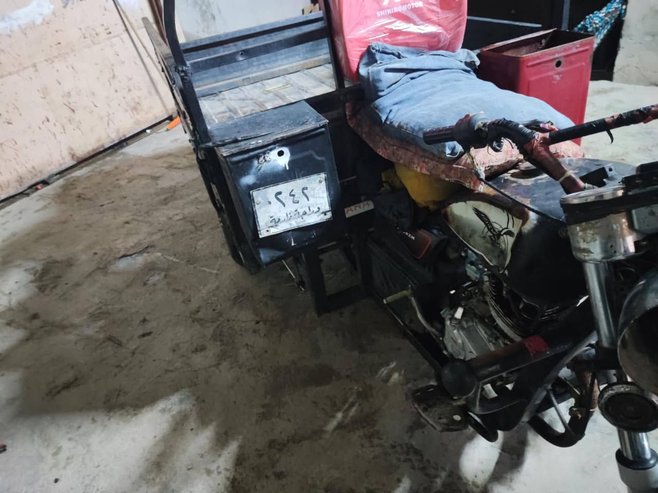 ستوته للبيع موديل 2016 .. رقم وسنويه قديم.. 

ستوته ماشاء الله فول ناعمه مال شغل ركبه شرط شاصي شرط

تايرات جوبلس جدد انطيها شرط من كل شيء.. 

لاخياس لاكسر لا لحيم.. سعرها 750 .. 

يرهم مراوس حسب الاتفاق وتحياتي للجميع

***********
