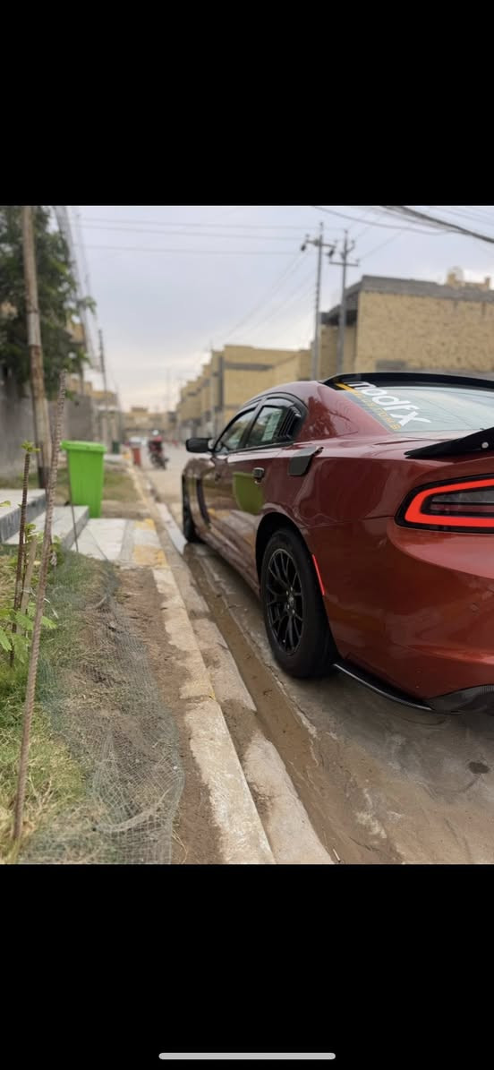 للبيع دوج جارجر 

موديل 2020

اللون مشمشي

SXT بلاك توب 

ماشيه 93 الف

رقم بغداد الجديد بسمي 

صورة الحادث موجوده

السيارةجديدة استخدام شخصي

قطعتين صبغ

بدون تبديل

بدون ايرباك

بدون دواخل

السعر 225 وبيه مجال

مكان السيارة

ناصرية / الشطرة

رقم الهاتف 

***********

***********
