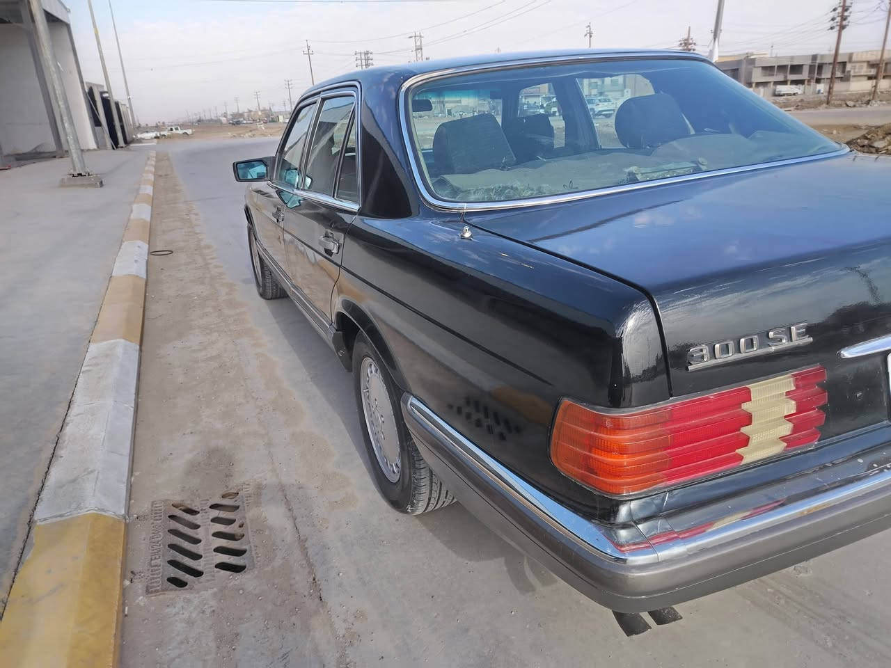 مارسيدس1990ئاسي
باب قصير حجم300محرك بلاد
قبق اسود مرشوشه حزام جماليه
سياره كلش حلوه
السعر 65 بيهه مجال
العنوان واسط الكوت المركز *********** مكلف بل نشر
