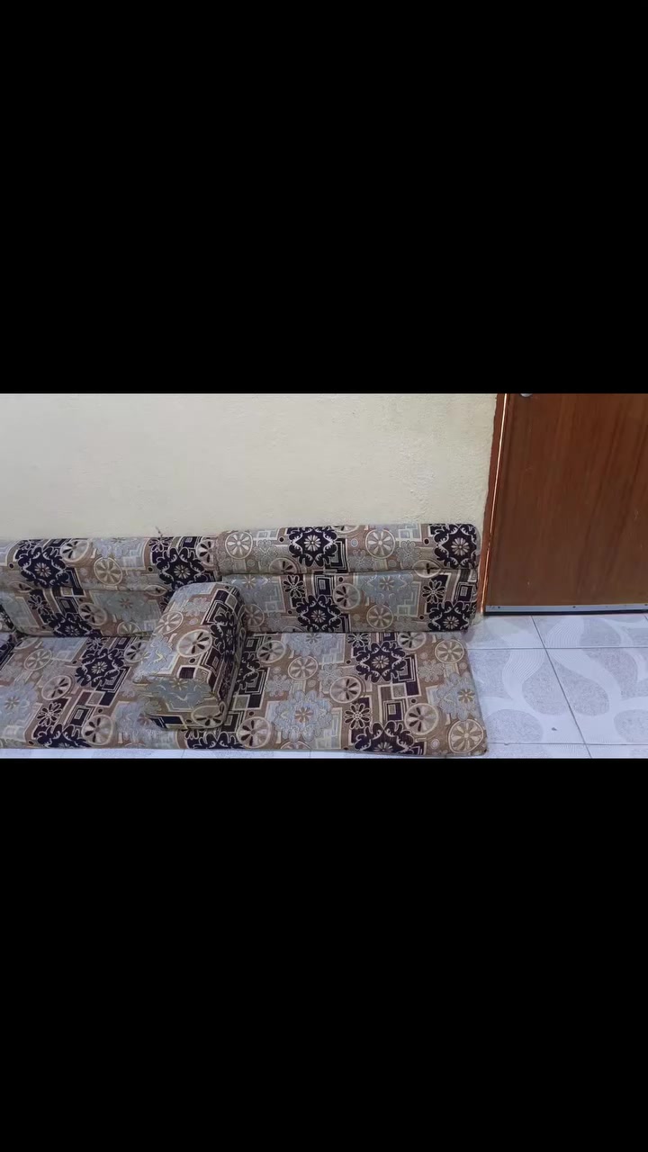 السلام عليكم
جلسة عربية مستعملة نضافة 95/100
مكانهة ابو الخصيب،، سعرهة 300 وبيهة مجال
رقم الهاتف: ***********
