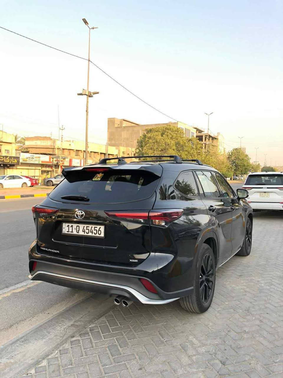 تويوتا هايلندر 2024 
XSE
وارد امريكي 
الحادث موجود بالصور
ورقم الشاصي موجود
اربعه سلندر ٢٤٠٠ تيربو
ماشيه ٦٠ الف كيلو متر
لون اسود
🔴المواصفات:
شاشه كاربلي
كشنات كهرباء
تدفئه كشنات
سلايت روف
صندوك كهرباء
٧ راكب 
كشنات VIP
تبريد منفصل
و باقي المواصفات معروفه 
تجي تشغل و تطلع
رقم بغداد الجديد و باسمي
مكان السياره بغداد
🔴السعر 28,500 
للاستفسار ***********
