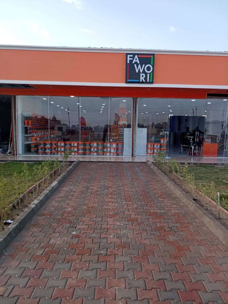 أللهم صل على محمد وآل محمد 

على بركة الله تعالى تم تجهيز وتنصيب منظومة الطاقة الشمسية في قضاء عفك.

في موقع تجاري .
شركة فاوري للاصباغ التركية 
لصاحبها الأخ الغالي باسم الحاج نوري عطا الله. 

 30 امبير نهارا 
 20 امبير ليلا

🔵 الواح نوع لونجي 620 واط ذات وجهين 18 باس بار ذات جوده وكفاءة عالية .
🔵 انفيرتر حجم  12Kw كيلو واط  .
🔵 بطارية 🔋 10KW عدد (2) ليثيوم فوسفات الحديد ذات جوده وكفاءة عالية بضمان 5 سنوات .
🔵 بدي سيركت مجهز بأحدث القواطع الذكية وجوزات الحريق مع تحكم WiFi لمراقبة عمل المنظومة من اي مكان .
🔵 هيكل حديد مغلون 2 ملم .
🔴مستعدين لتنصيب جميع منظومات الطاقة الشمسية مع الضمان الحقيقي لجميع الأجهزة. 

بإدارة : سيد احسان وسيد غزوان

للتواصل والاستفسار 
الاتصال على الأرقام
*********** سيد غزوان الزاملي  .
*********** سيد احسان الزاملي .
#النور #للطاقة #الشمسية.
