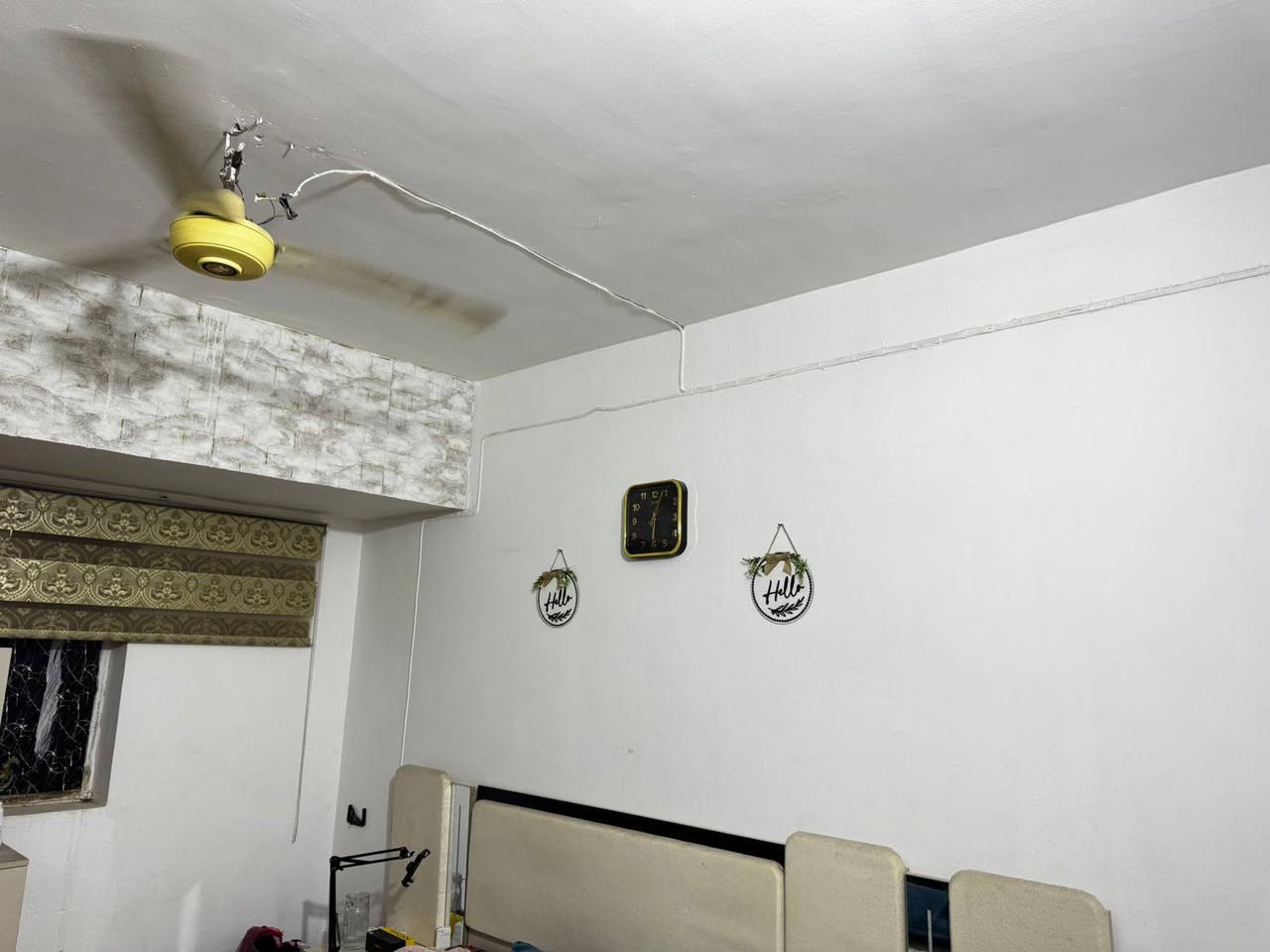 سلام عليكم
شقه للبيع عمارت الالبان طابق الثاني العماره بصف السوك مال عمرات 
يحتاجلها تصليحات شقه نضيفه عايزه بس تعمير صحيات السعر ول ستفسار اتصل او راسلني واتساب ***********
