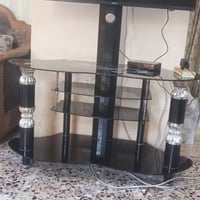 طاولة • نظيف جدا