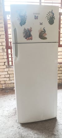 ثلاجه نوع بيكو نضيفه جدا مداخله تصليح ابد عنواني بغداد الشعب 078384048...