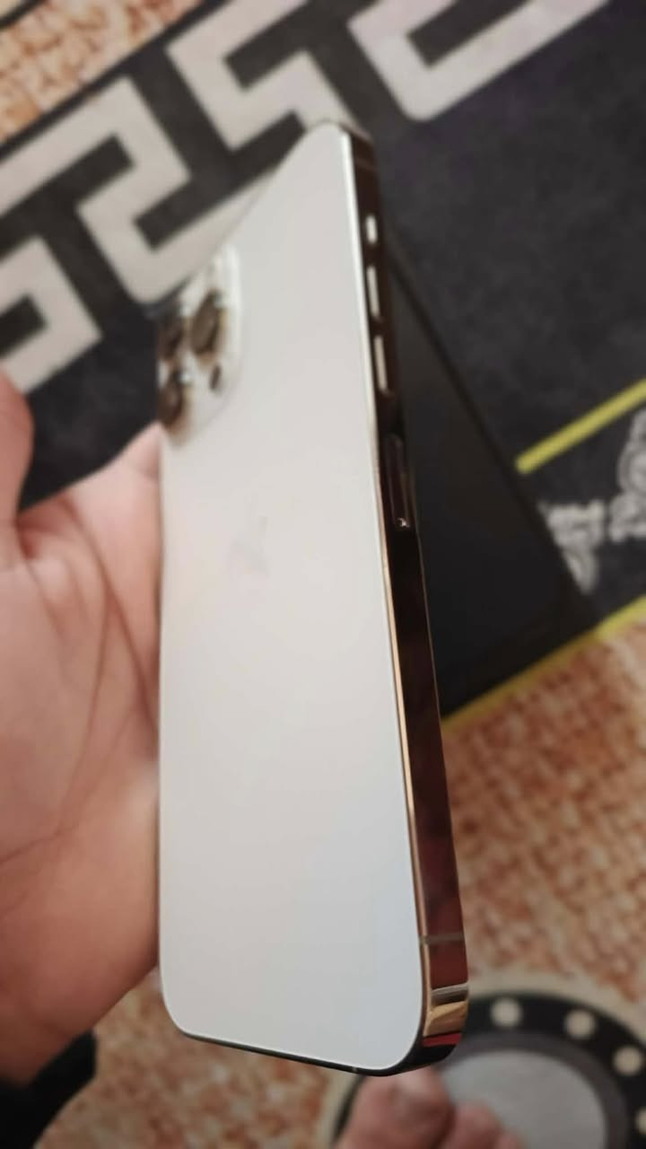 السلام عليكم
ايفون 13pro max 
جهازي كلش نظيف شخط مابيه 
وياه كارتون 
السعر 600
***********
