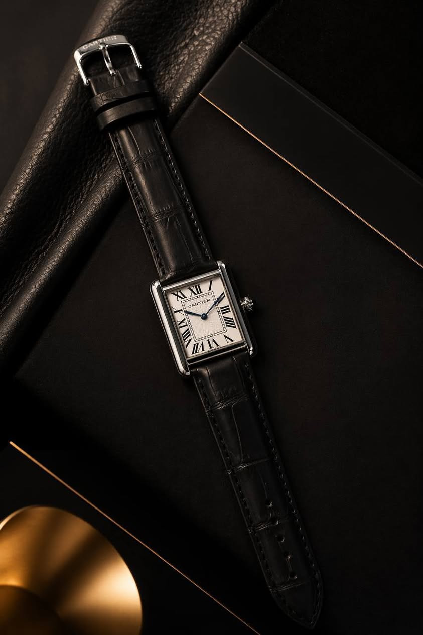 موديل جديد

رجالي كارتير CARTIER 
سير جلد مخيط
ظهر مختوم
كوالتي جيد
الوزن 30 غرام
القطر 27.72 ملم
السمك 8 ملم


**إذا كنت صاحب هذا الإعلان وتريد حذفه لأي سبب، رجاءا أرسل رسالة إلى الدعم الفني**