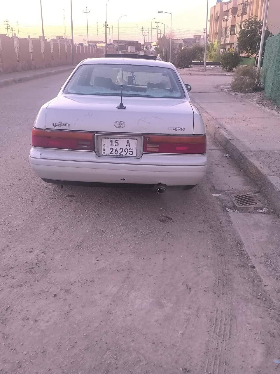 السلام عليكم
بطة منفصل موديل 1993رقم انكليزي هزة جديدة مداور ثاني يوم تخم تاير جديد تبريد ثلج سيارة محرك 2500 ديلكو مناقصها شي تراي وين ميعجبك سعر 55 وبيها مجال الاتصال على الرقم 
مكان ديوانية 
 ‏‪0780 285 4458‬‏
