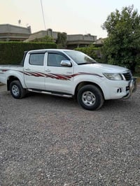 هايلوكس2014 فور ويل گير عادي رقم اربيل بسمي شرط التحويل للاستفسار التو...