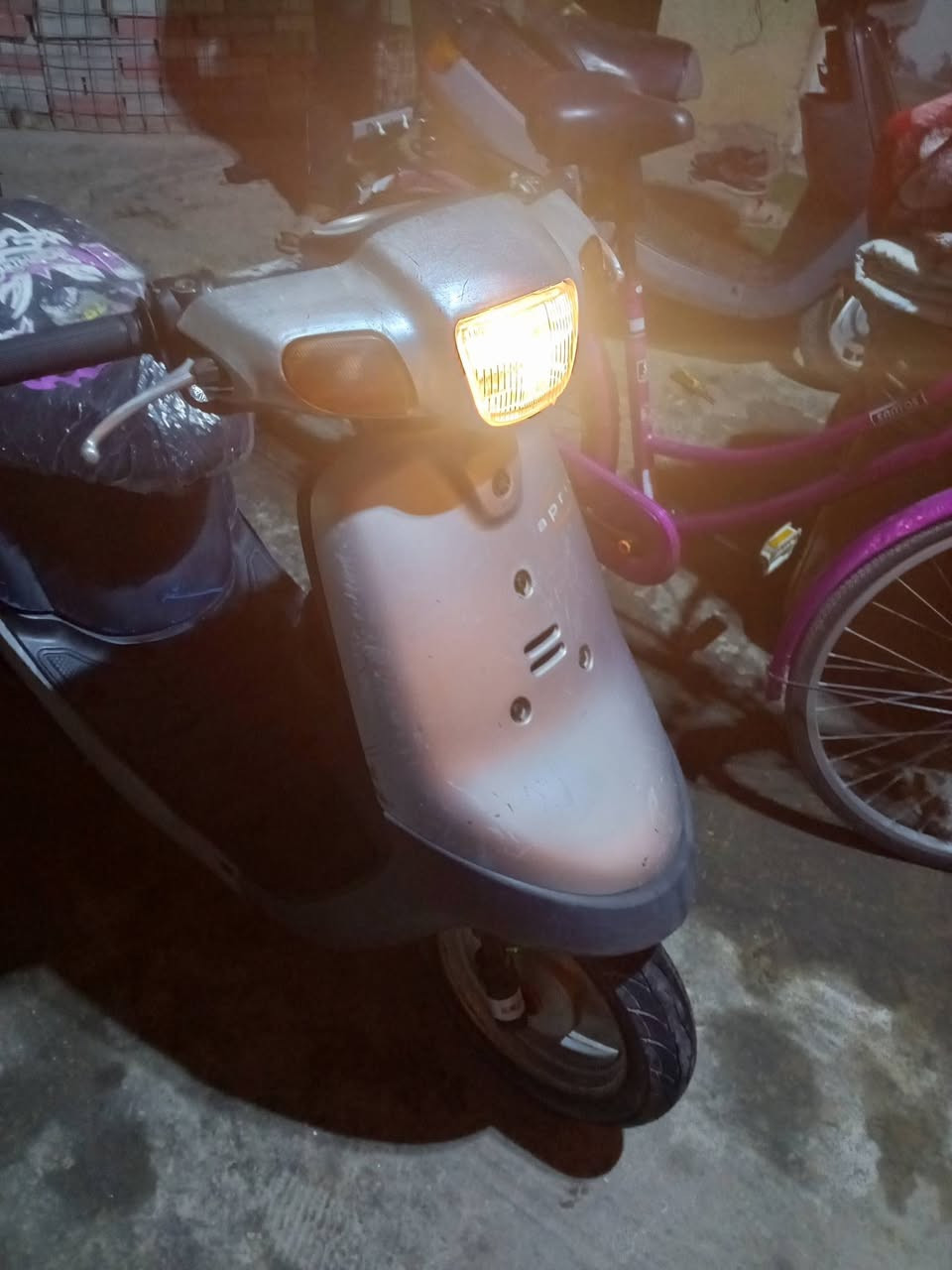 سلام عليكم بطه ما مفتوحه جيب الف مصلح وتعال افحص دراجه حلوه وكله بلاديه واحله من صور واي نقص مابيه دراجه بس دكمت سلف شكل سعره ٢٨٠ وبيه مجال مكاني كربلاء الحر الرقم ***********
