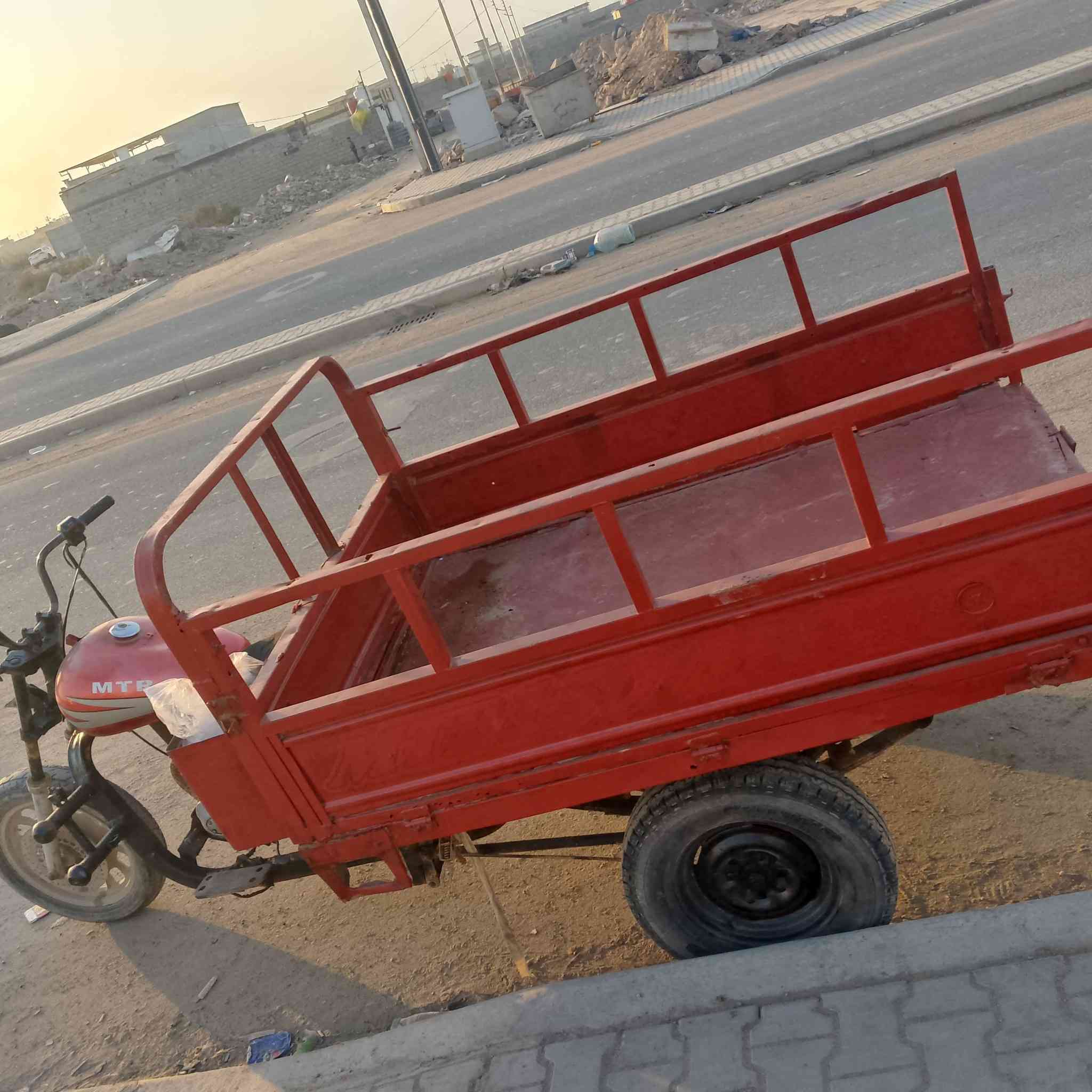 🚛 ستوتة ادوات للبيع  
ستوتة نوع MTR
• الحمولة قوية ومناسبة للشغل
• الهيكل ينرادله شوي ترتبة حتى تحمل عليه  ومصبوغ
• الستوتة ينراد داريها لان انا اشتريتها وماعرف بلستوتات 
📍 الموقع: [ابي الخصيب الوسطي]
💰 السعر: [375.000] قابل للتفاوض البسيط
للاستفسار مراسلة الواتساب أو الاتصال: [***********] 
من رخصة الادمن
