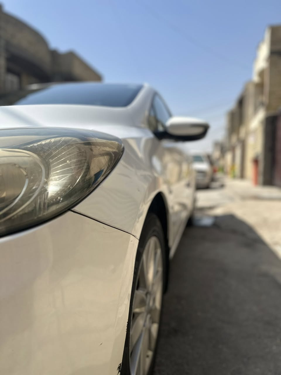 السلام عليكم
———————-
سيراتو 2014خليجي ابيض 
رقم اربيل الجديد سنويه 2029السعر 126بيها مجال بسيط
السياره بااسمي شرط التحويل
-بروجكترات 
- مري شفط
- اشاير بلمري وكهرباء
- داخل اسود
- فول تحكم 
-فتحه سقف
-حساسات اماميه خلفيه
- محرك 2000دوش
- غرفتها حلوه
-ماشيه 236000
صبغ السياره قطعتين  
شواصي ودواخل ولغود وايرباك كلهن سليمات 
سونار موجود
📍العنوان الدوره حي الصحه
***********
