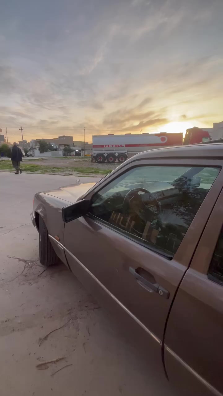 سعرها38بلاش
شرط تحويل وگاله
مرسالس دوب مكينه بيلدي 4محور كابريتر جامه  كهربائي كير ومحرك شرط سنويه مشروع وطني منتهي صار شهرين 
مبدله بدانن سياره جهاز مابيها اي نقصه  بيع مستعجل عندي ضروف وريد ابيعه 
***********
