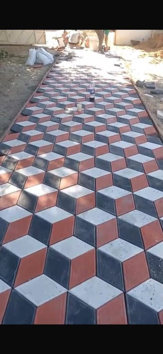 متوفر كادر عمل بغداد
نشتغل انواع الارصفه شوارع حدائق مدارس دوائر 
 سعر (المتر 3لاالف وبيه مجال)/  يوجد كرسته وعمل بسعار مناسبه وجميع المحافضات***********
