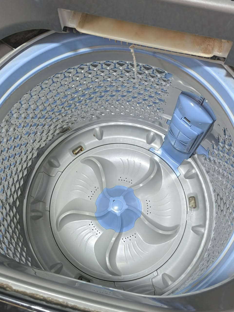 غساله اوتماتيك للبيع كلشي مابيها شوف عينك تخبل بل غسل تغسل كلشي بطانيه جميع انواع الاقمشه وبيها برنامج لكل نوع 

ايضا تنشيف وشطف وانته الي تحدد من خلال الازرار نضام يخبل بس جددت وحبيت اغيرها ..السعر 175الف وبيها مجال حك جيه العنوان كربلاء حي الصمود.. ***********
