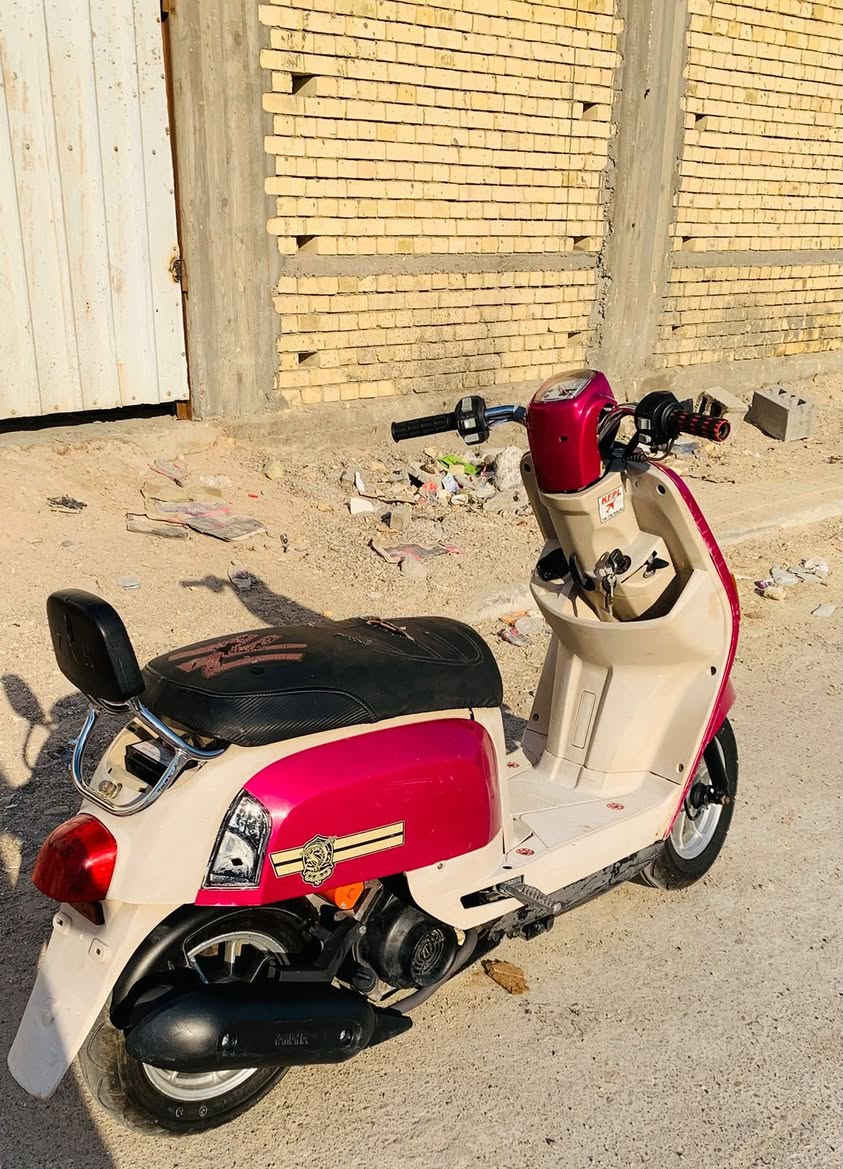 دراجه بوليس مكينه ناعمه شلعه و معدل نضيفه تخبل سعر ٦٠٠ وبيه مجال مكاني بصره الجبيله وتساب موجود ***********
