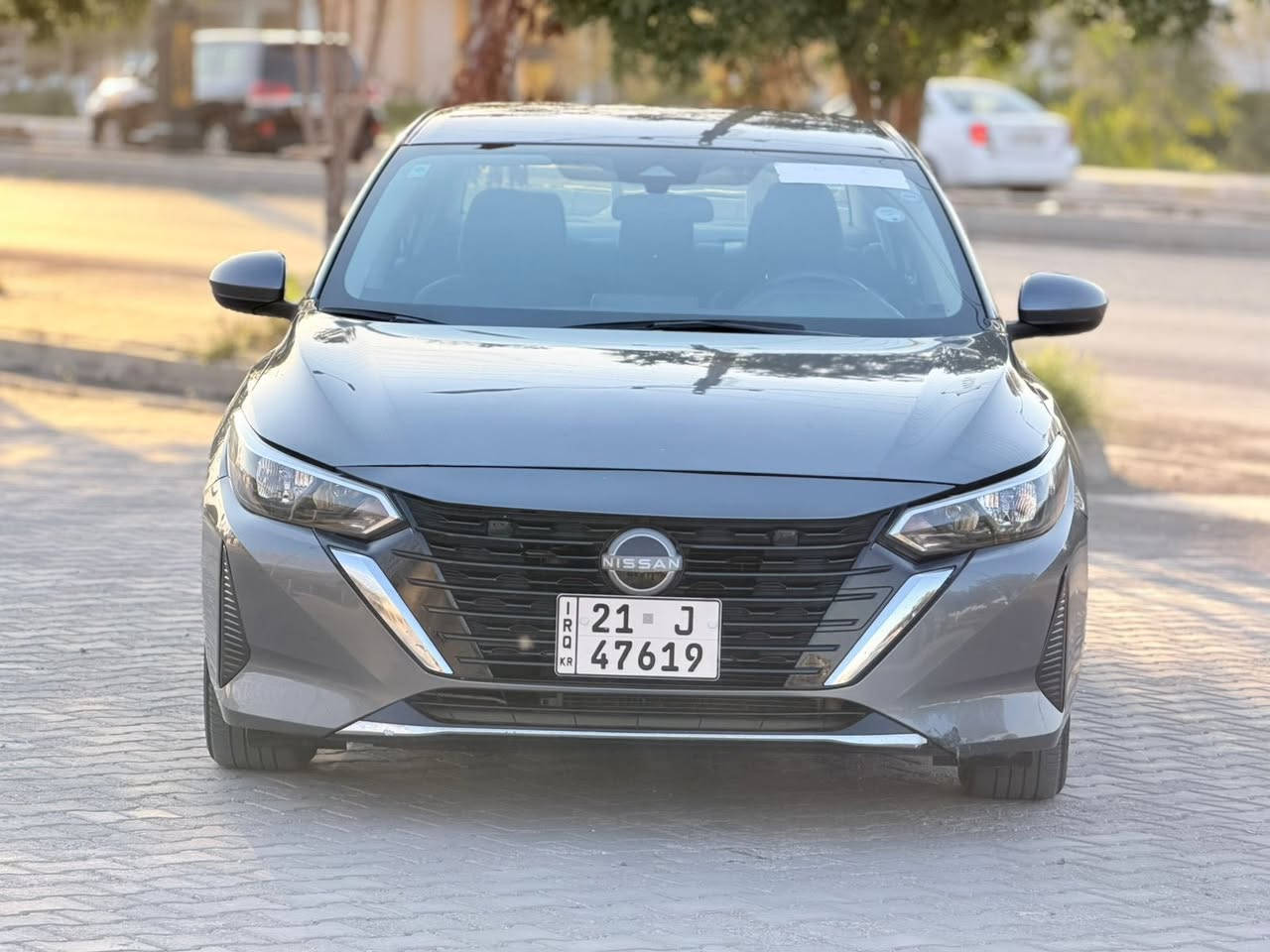 السلام عليكم//// نيسان سنترة موديل 23 ماشيه 25 الف ميل موصفات S  حادث فقط بنيد صبغ ايرباك سكان وبرده طاك راجع سستم بدون شاصي وداوخل السعر 133 وبيه مجال /// عنوان ديالى خانقين ///***********
