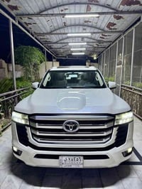 للبيع لاندكروز{ 2022}GXR {سبعينيه} ساز اصل 3 شاشات ام تطبيق وبعده ضمن ...