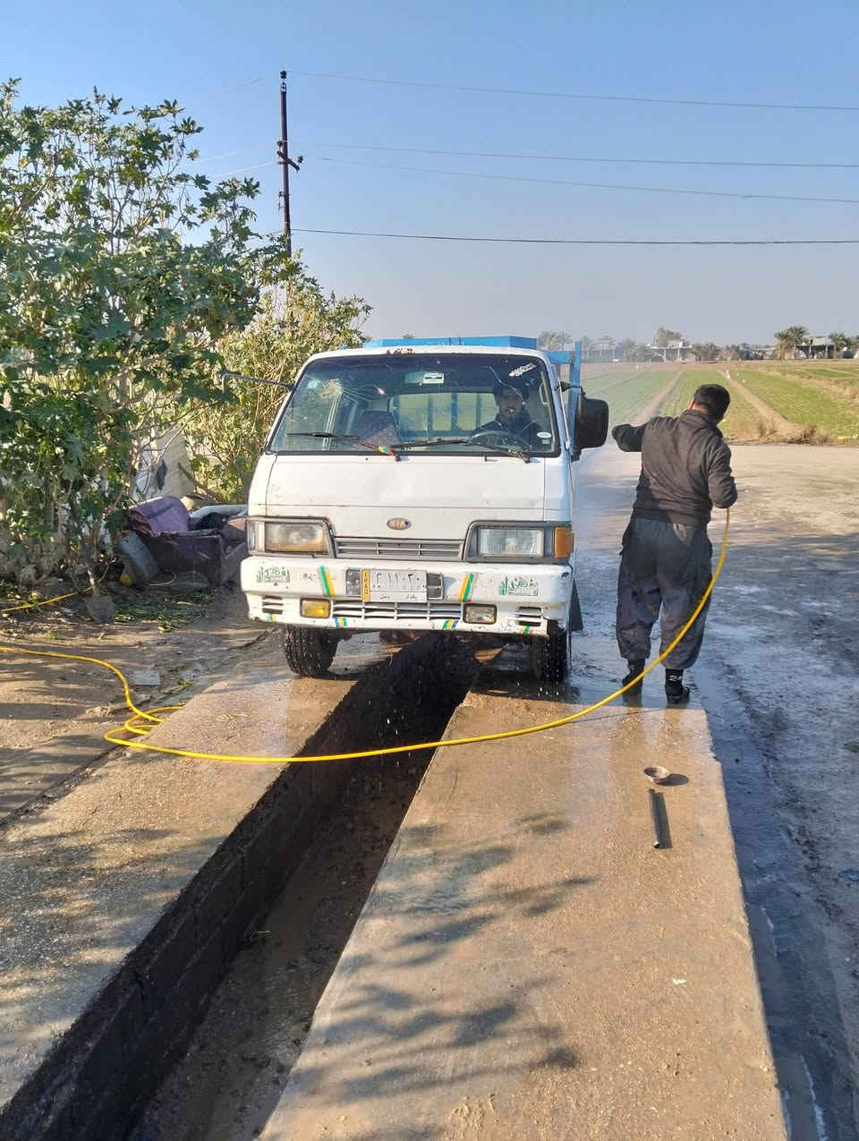 موديل 94 طويله 
رقم بغداد
اللون ابيض
كير محرك اكس صدر مشط استيرن مكفولات
تحويل مباشر
السعر 50 وبيه مجال بسيط 
مكان السياره بغداد 
الاستفسار الاتصال على الرقم ***********
