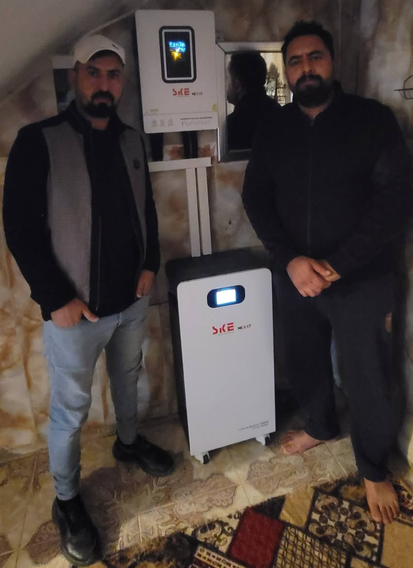 مكتب البيت المعاصر للبناء والتصاميم الهندسية ...
قسم الطاقة الشمسية ...

هل تبحث عن حلم استمرار الكهرباء إلى واقع؟ مكتب البيت المعاصر يوفر لك خدمات متميزة في حلول الطاقة النظيفة (الطاقة الشمسية ) بجودة عالية وذات شركات رصينة وبضمان حقيقي .

🔹 خدماتنا:
- تجهيز ونصب كافة المنظومات بسعات مختلفة حسب حاجة وطلب الزبون وبأسعار تنافسية .
- تصاميم بوردات حماية للمنازل والمحلات التجارية والمعامل تناسب احتياجاتك.
- مخططات كهربائية .

بادارة : المهندس حسين جابر السعدي

📞 اتصل بنا الآن:  
***********

مكتب البيت المعاصر هو خيارك الافضل في ديالى.
الموقع : (٦٥) 
نصب منظومة (١٥) أمبير نهارا، (١٥) أمبير ليلا 
الخالص - جديدة الاغوات. 
للأخ : علي محمد عبد الرضا السعدي.
